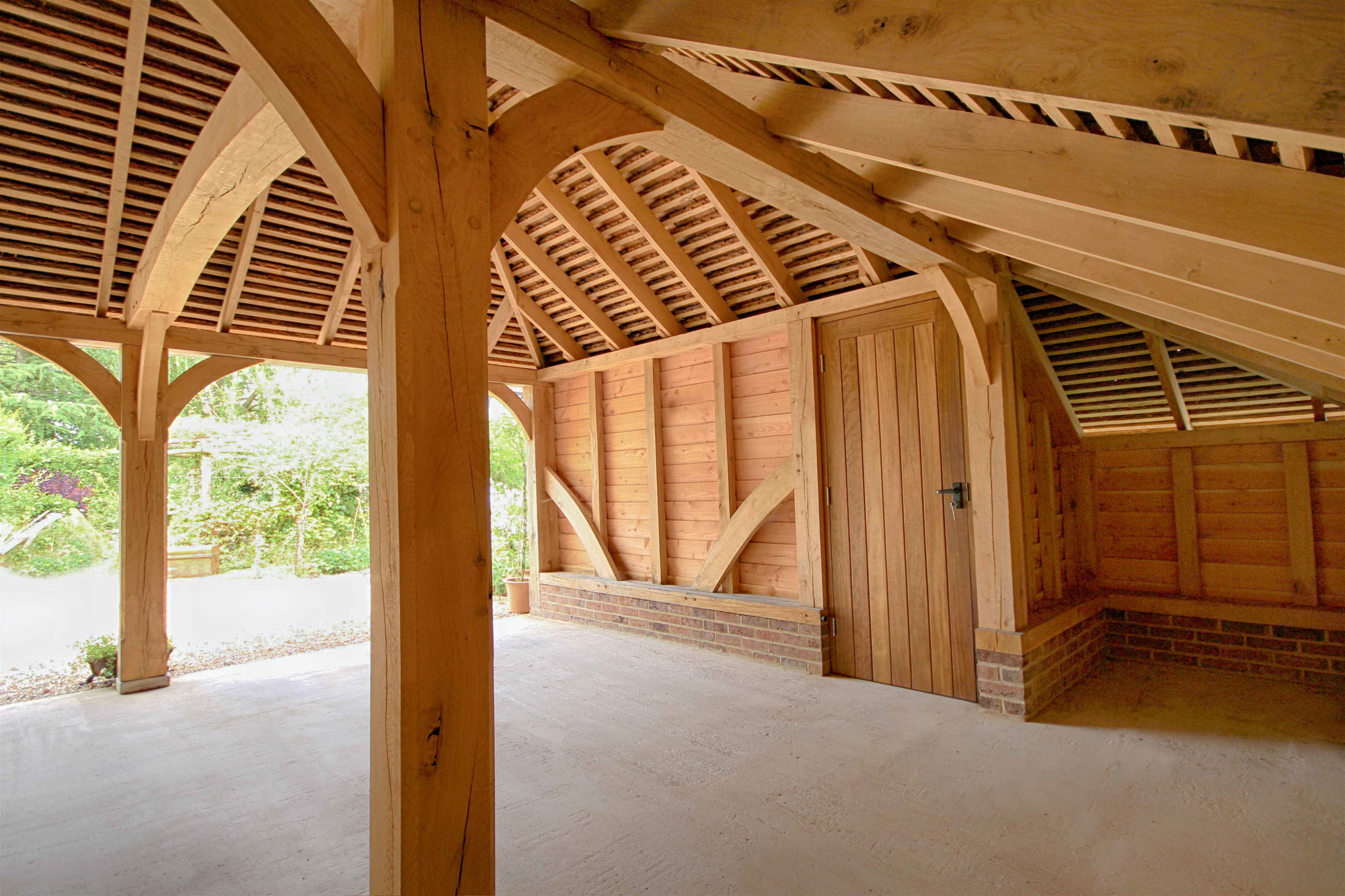 Beam And Interior Roof Detail_